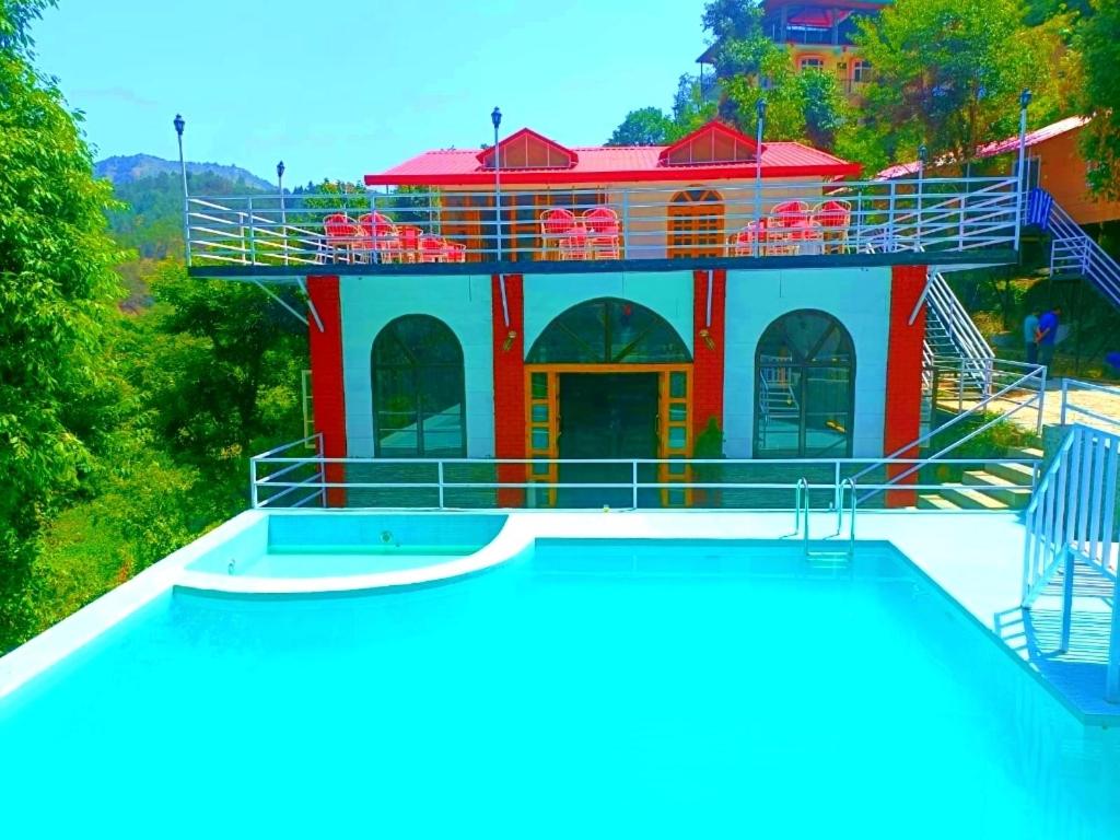 Best Resorts Near Shimla